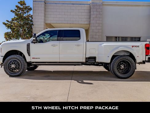 Used 2025 Ford F350 Platinum image 6