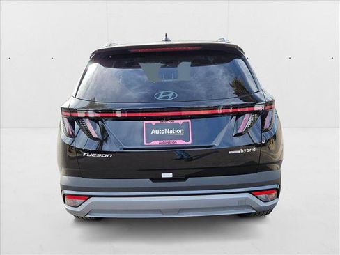 New 2025 Hyundai Tucson SEL image 8