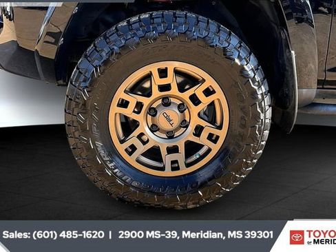 Used 2020 Toyota 4Runner SR5 Premium image 7