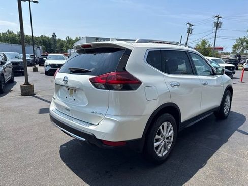 Used 2020 Nissan Rogue SV AWD/4WD image 2