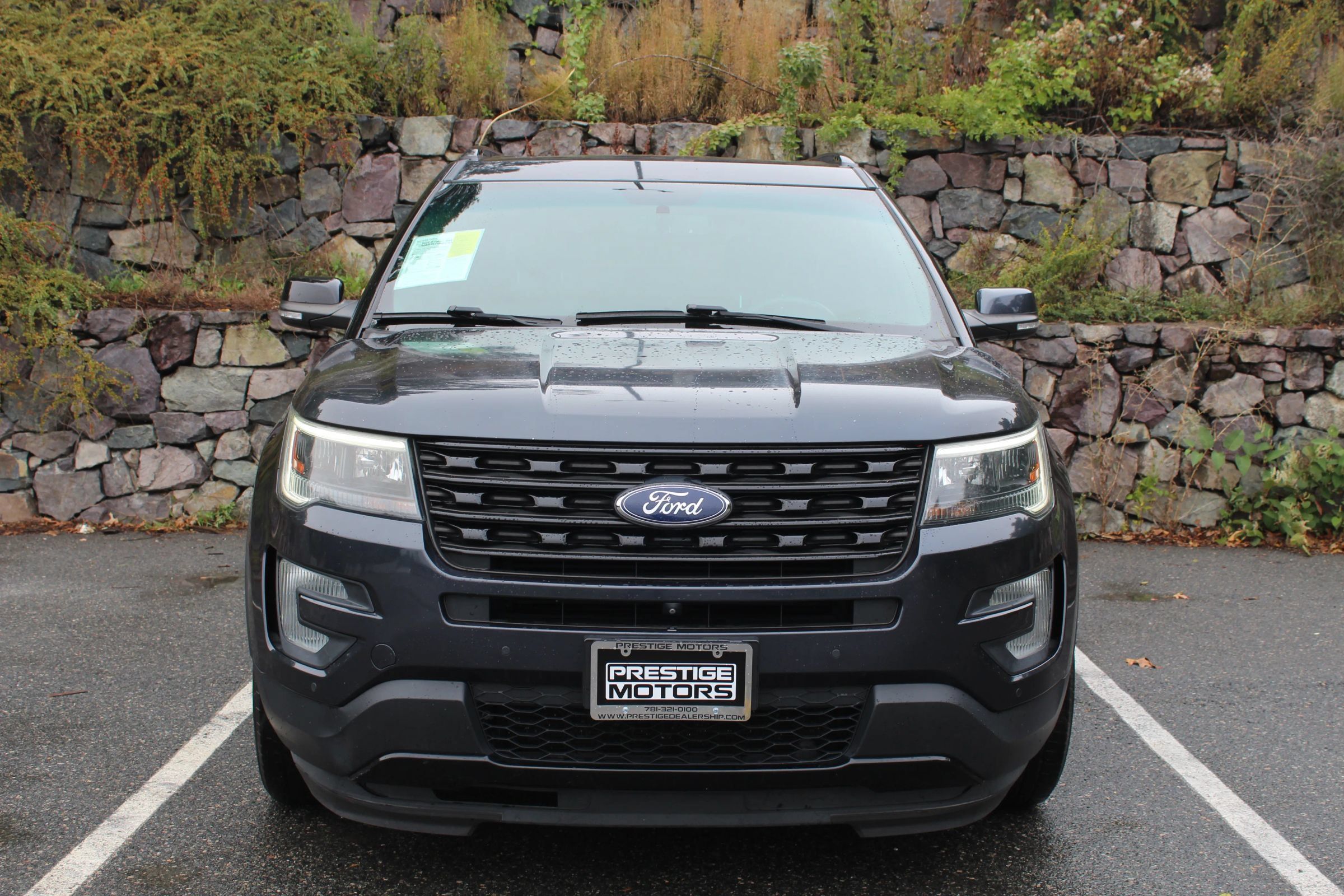 Used 2017 Ford Explorer Sport w/ Equipment Group 401A AWD/4WD image 2