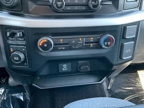 Used 2022 Ford F150 XLT w/ Trailer Tow Package AWD/4WD image 15