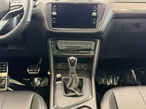 Used 2024 Volkswagen Tiguan SE R-Line FWD image 19