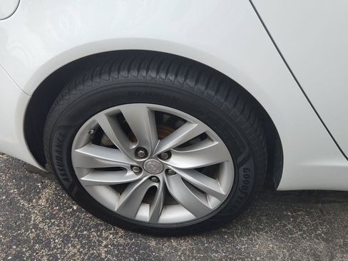 Used 2016 Buick Regal Premium FWD image 7