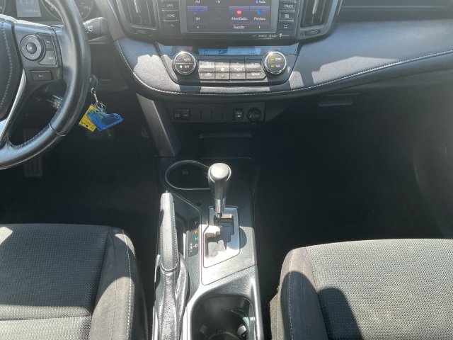 Used 2017 Toyota RAV4 XLE w/ Carpet Mat Package AWD/4WD image 12