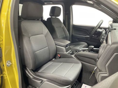 Used 2023 Chevrolet Colorado Trail Boss w/ Technology Package image 27