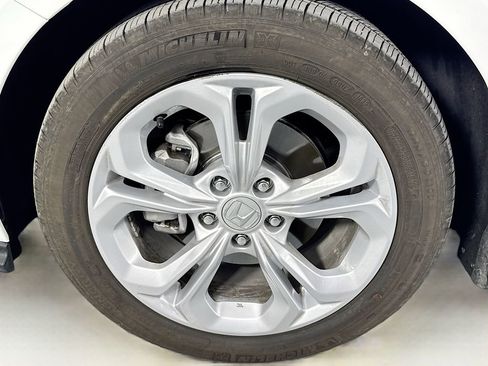 Used 2025 Honda Accord LX image 37