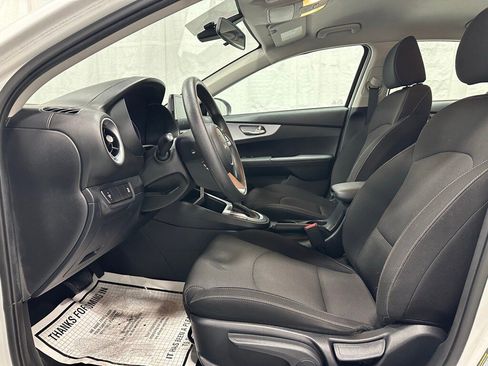 Used 2024 Kia Forte LXS image 13