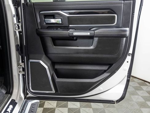 Used 2019 RAM 2500 Laramie AWD/4WD image 47