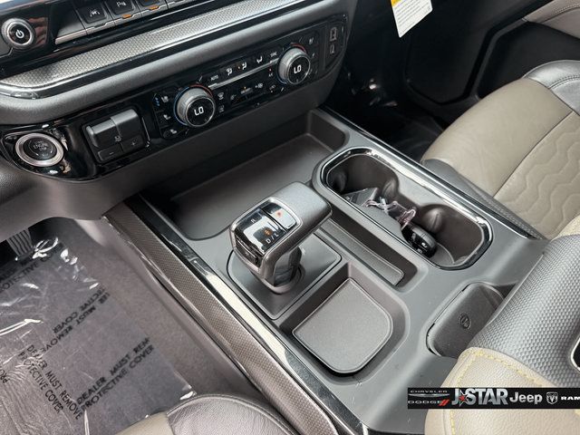 Used 2022 Chevrolet Silverado 1500 ZR2 w/ Technology Package AWD/4WD image 23