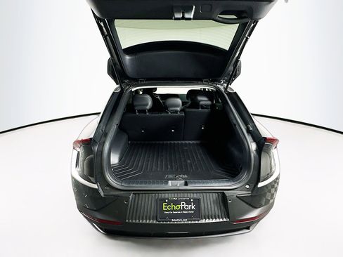 Used 2024 Kia EV6 Light image 28