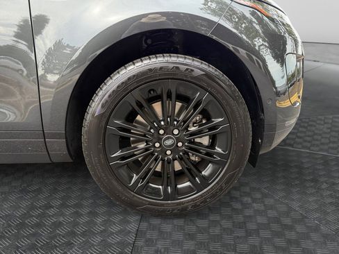 Used 2024 Land Rover Range Rover Evoque S image 9