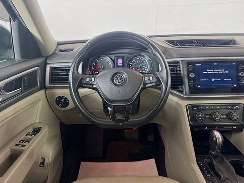 Used 2019 Volkswagen Atlas SE w/ Panoramic Sunroof Package AWD/4WD image 24