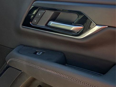 Used 2025 GMC Yukon Denali image 15