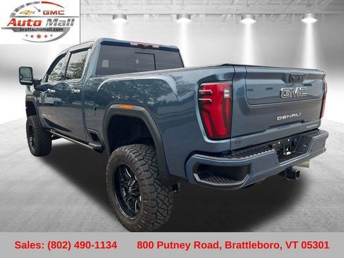 Used 2025 GMC Sierra 3500 Denali Ultimate AWD/4WD image 3