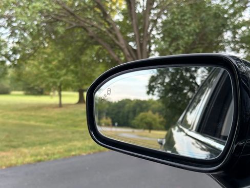 Used 2015 Ford Fusion Titanium image 12