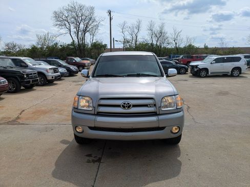 Used 2004 Toyota Tundra SR5 image 2