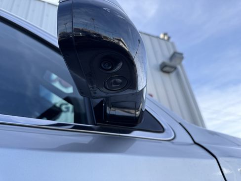 Used 2019 Cadillac Escalade ESV Platinum image 43