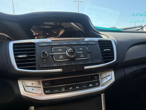 Used 2013 Honda Accord LX image 7