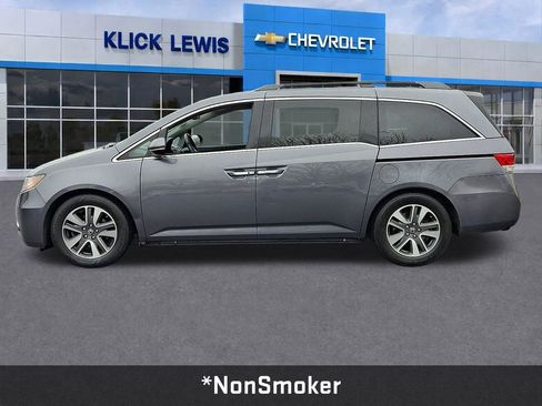 Used 2016 Honda Odyssey Touring Elite image 4