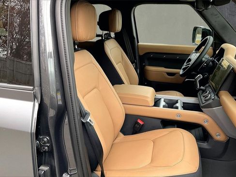 New 2026 Land Rover Defender 110 V8 image 11