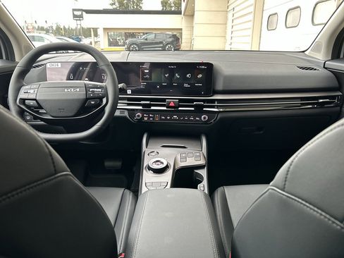 New 2026 Kia Sportage AWD Hybrid image 16