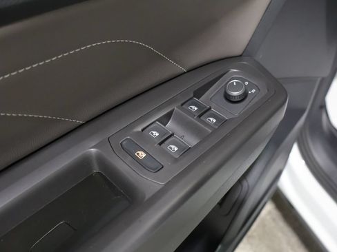 Used 2023 Volkswagen Atlas SE AWD/4WD image 15