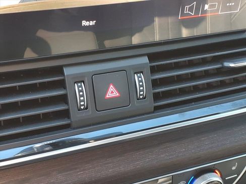 Used 2021 Audi Q5 2.0T Premium Plus w/ Premium Plus Package image 11