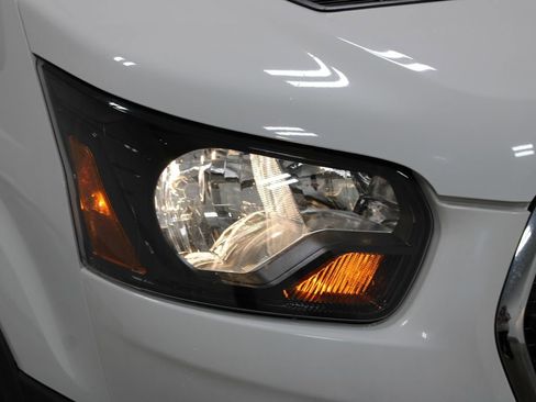 Used 2024 Ford Transit 250 Low Roof w/ Exterior Upgrade Package RWD image 18