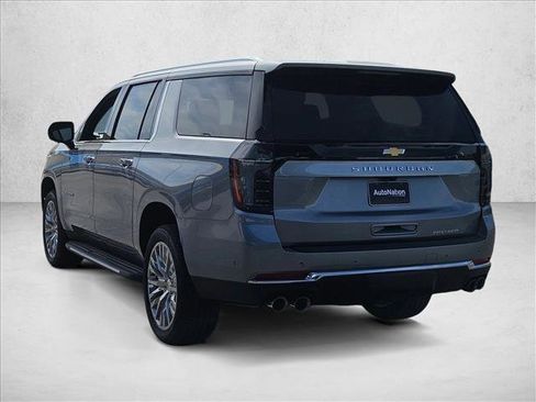 New 2026 Chevrolet Suburban Premier image 10