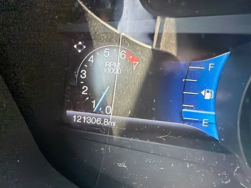 Used 2016 Ford Fusion Titanium FWD image 11