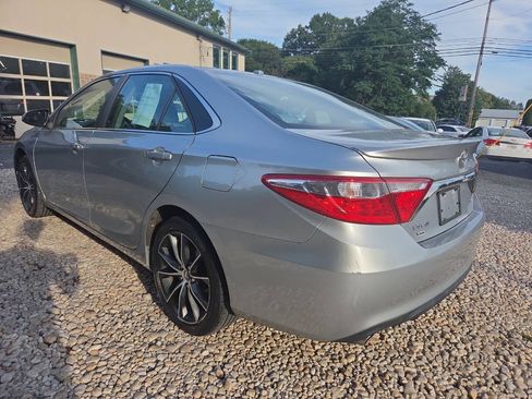 Used 2015 Toyota Camry XSE FWD image 4