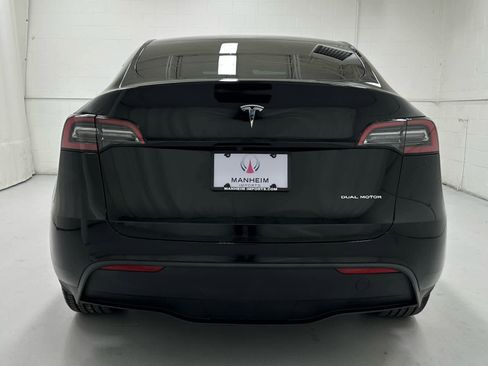 Used 2023 Tesla Model Y Long Range image 7