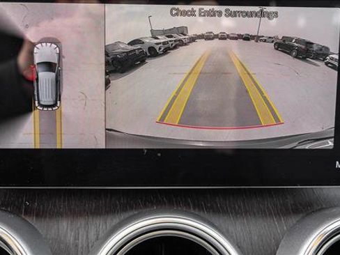 Used 2022 Mercedes-Benz GLC 300 4MATIC image 21