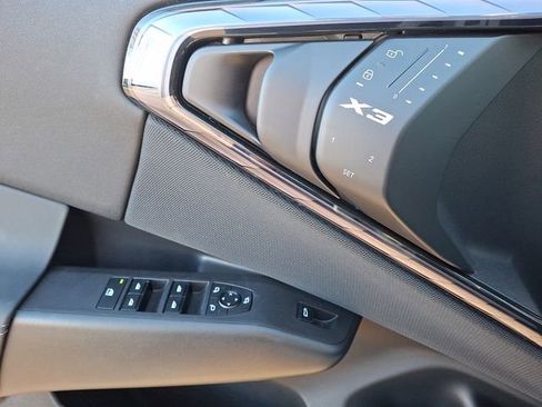 Certified 2025 BMW X3 xDrive30i w/ Convenience Package image 13