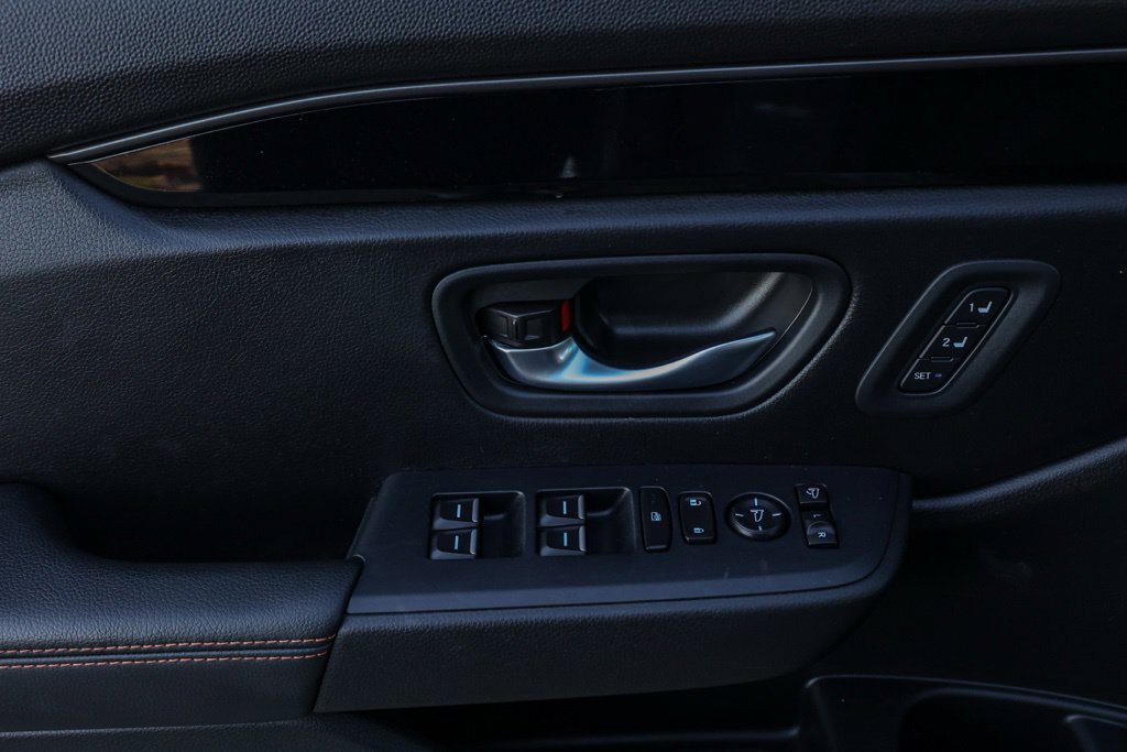 Used 2025 Honda Pilot TrailSport image 26