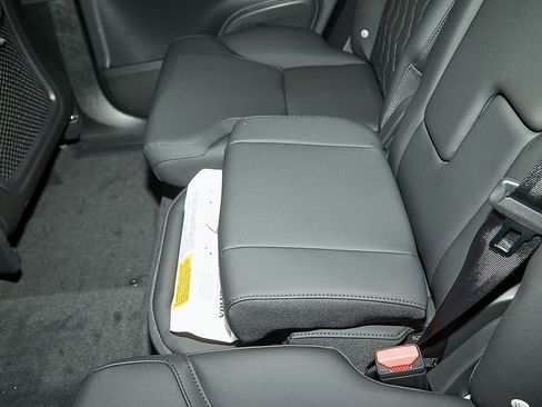 New 2025 Volvo XC90 B6 Plus w/ Protection Package image 21