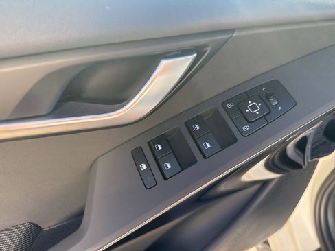 New 2025 Kia Niro EX w/ EX Cold Weather Package image 24