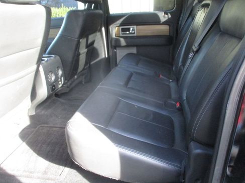 Used 2011 Ford F150 Lariat w/ Lariat Chrome Pkg image 8