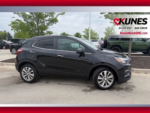 Used 2020 Buick Encore Preferred FWD image 4