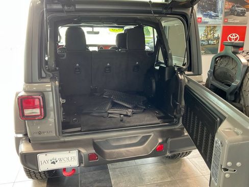 Used 2020 Jeep Wrangler Unlimited Rubicon AWD/4WD image 23