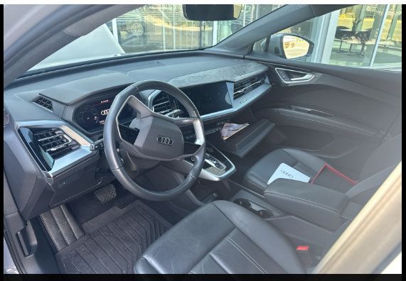 Used 2024 Audi Q4 e-tron Premium Plus w/ Premium Plus AWD/4WD image 2