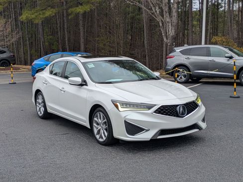 Used 2019 Acura ILX image 3