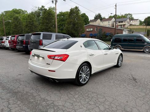 Used 2016 Maserati Ghibli RWD image 5