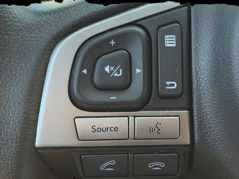 Used 2016 Subaru Crosstrek 2.0i Premium AWD/4WD image 20