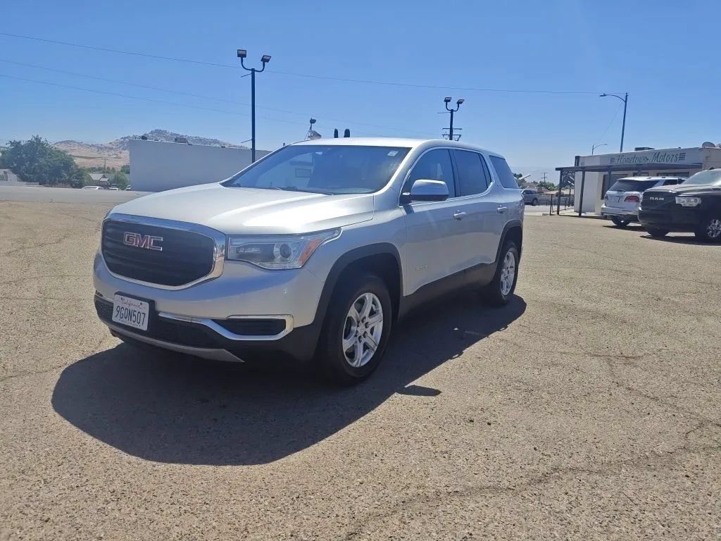 Used 2018 GMC Acadia SLE FWD image 1