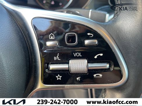 Used 2022 Mercedes-Benz GLC 300 4MATIC image 16