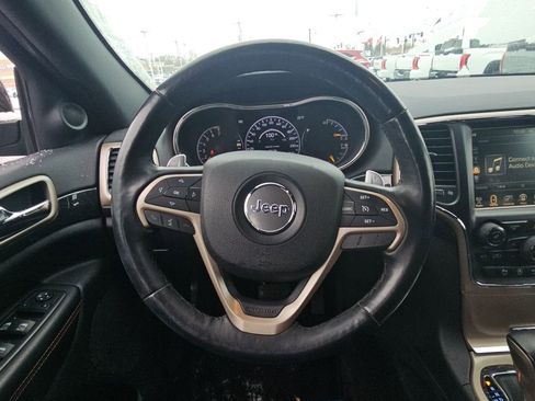 Used 2017 Jeep Grand Cherokee Laredo image 10