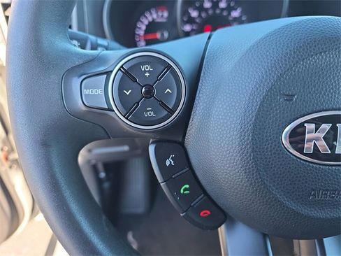 Used 2019 Kia Soul image 35