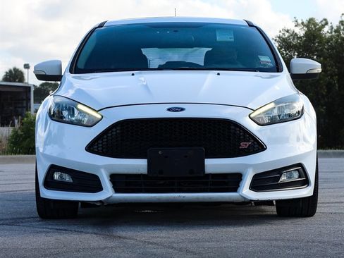 Used 2016 Ford Focus ST FWD image 5